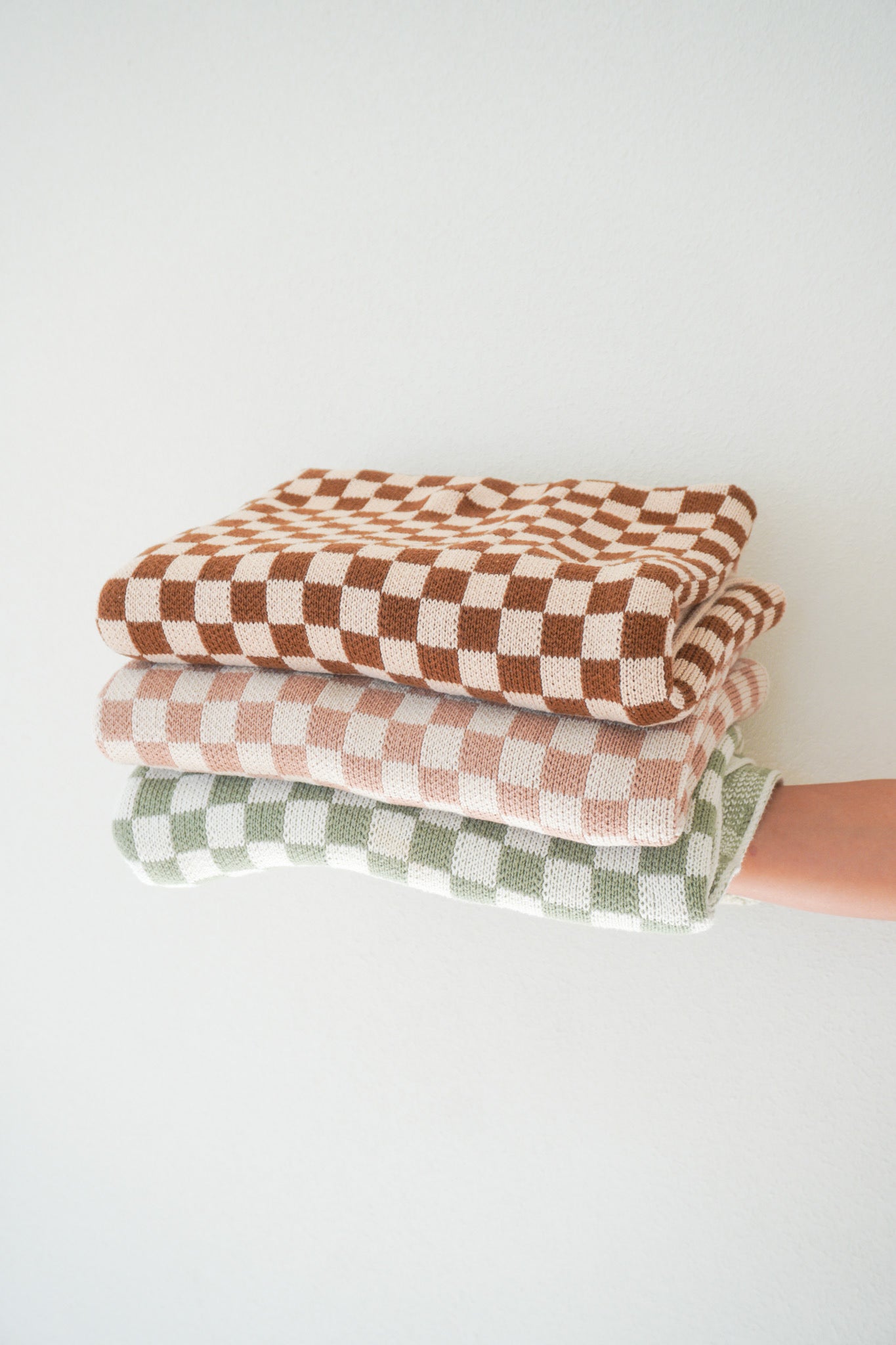 riley checkerboard knit blanket - sage